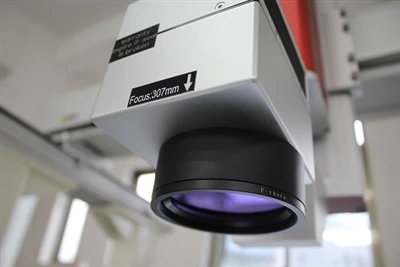 Lasermerkinnän automaattitarkennusteoria